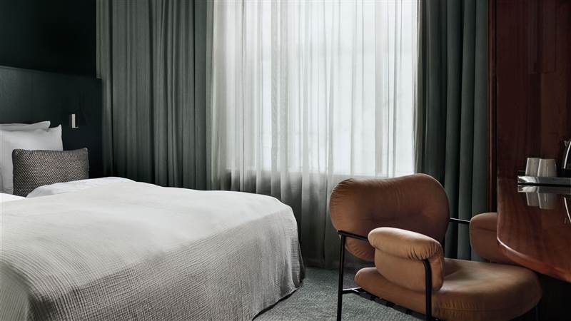 Hotel Hans Standard Double Room (3)