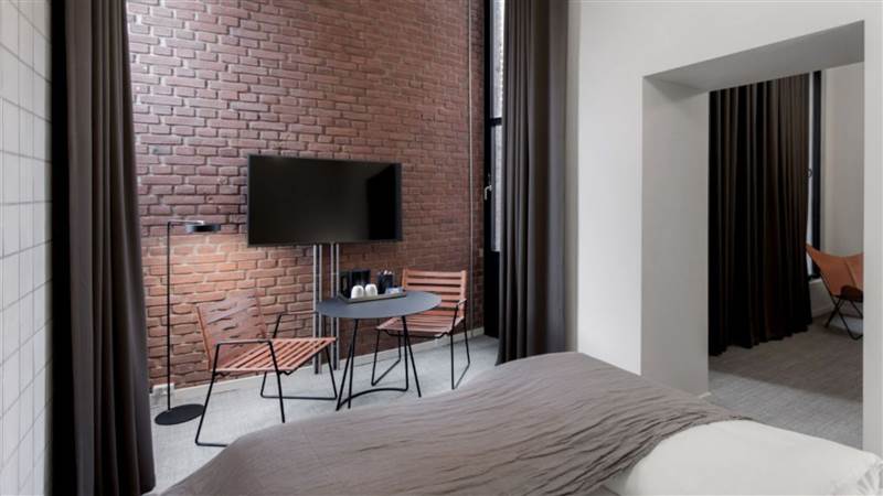 Hotel Ottilia Suite bed2