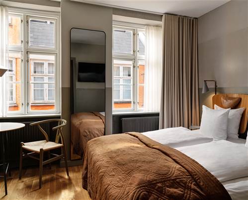 Hotel SP34 Small Double Room (1)