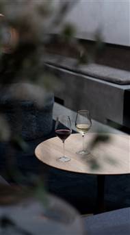 SP34 Apartments Wine Hour