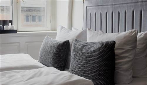 Hotel Danmark Small Double Room Detail