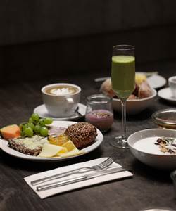 Hotel Danmark Organic Breakfast (10)