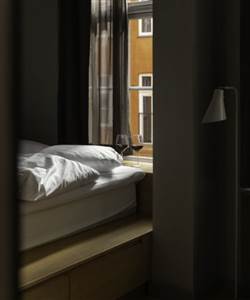 Hotel SP34 Room Wine Hour