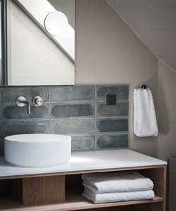 SP34 Apartments bathroom